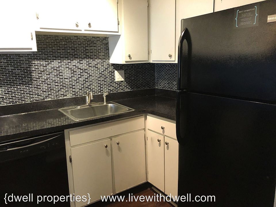 1st image of 2716 11th Ave S APT 3