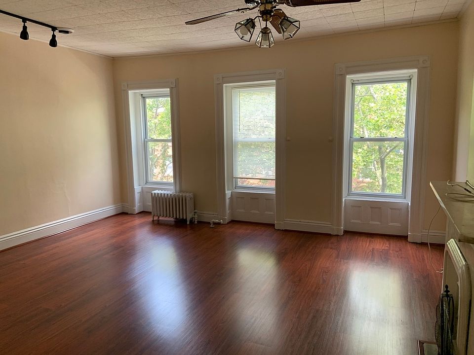2nd image of 38 Lefferts Pl #3
