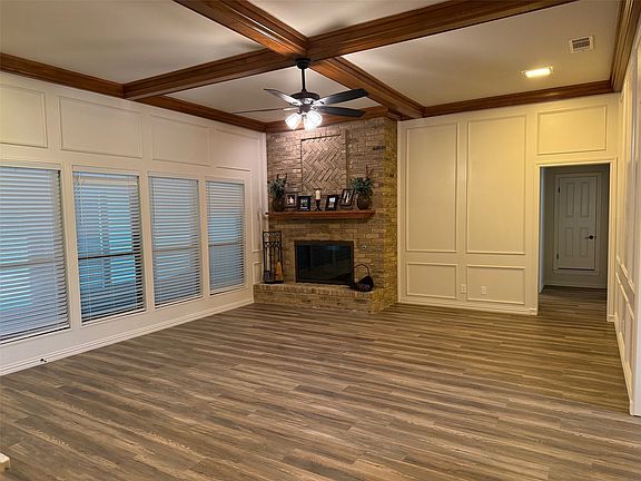 3rd image of 8 Ridge Dr