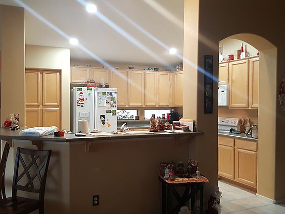 3rd image of 21125 N 67th Dr