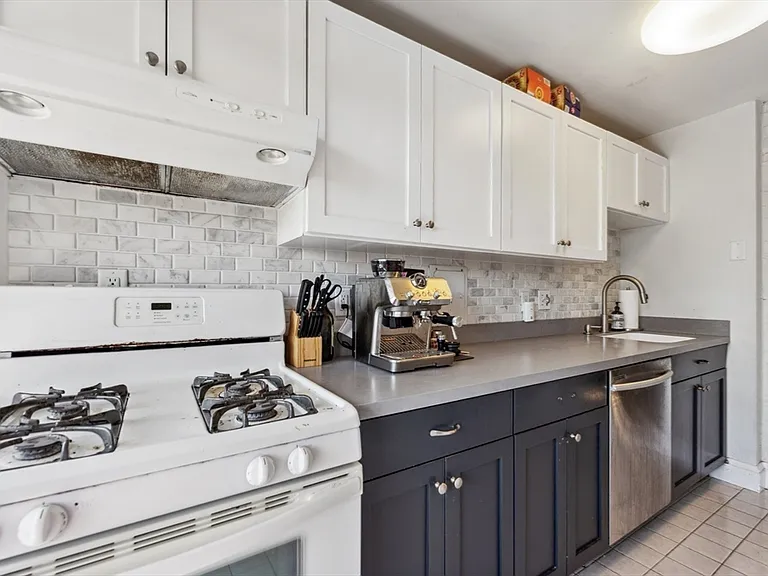 26 Medfield St #4 — Photo 4