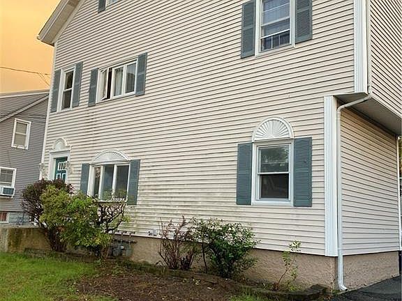 2nd image of 15 Ide Ave