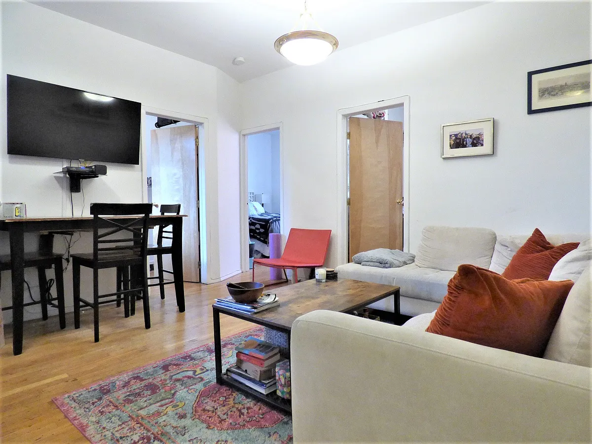 Building Photo - 120 Sullivan St #3D
