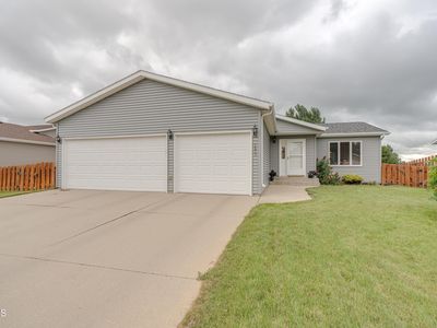 4643 Kost Dr, Bismarck, ND, 58503