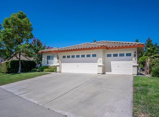 1445 Musgrave Dr, Roseville, CA 95747