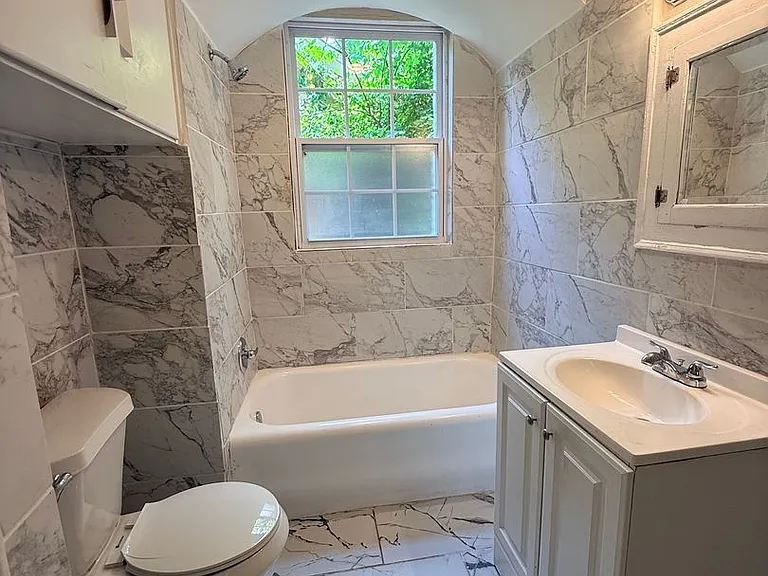 168 S Panama St — Photo 2