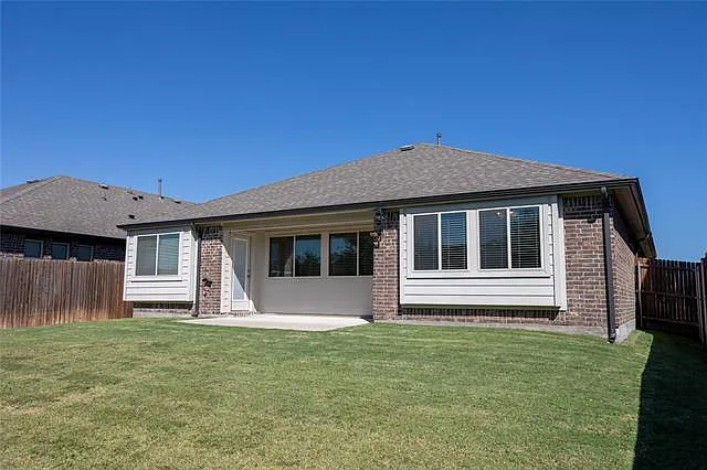 1141 Kingston Ct — Photo 33