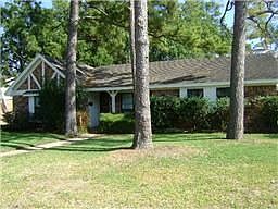 2nd image of 14302 Woodforest Blvd