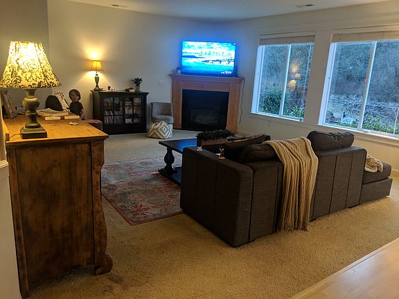 3rd image of 319 Hillshire Dr