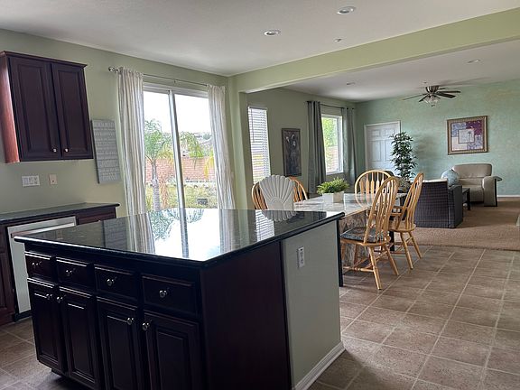 2nd image of 1813 W Ash St #1A