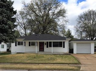 731 Undercliff Dr, Hazelwood, MO