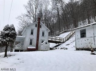 8239 Raystown Rd, Saxton, PA 16678