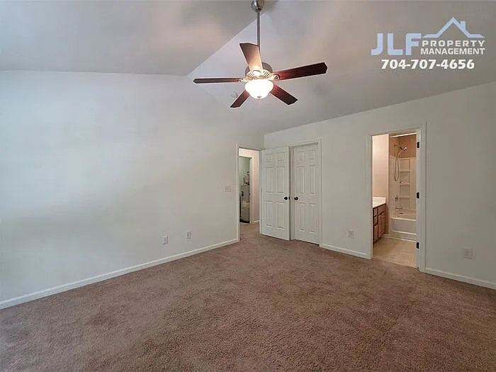 360 Tidmarsh Ct — Photo 17