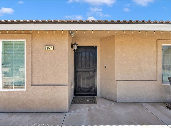 5th image of 9357 Jacaranda Ave