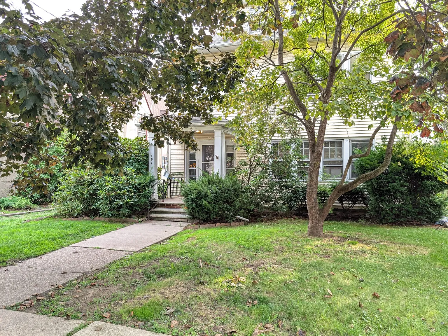 3 bed, 1500 sqft, $1,550 — Photo 1