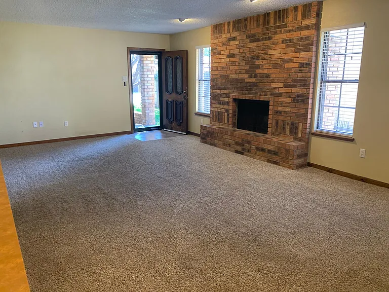 417 Innsdale Ter — Photo 11