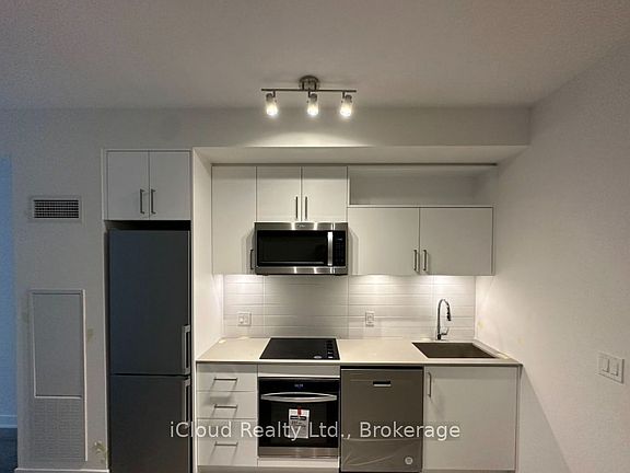 3rd image of 70 Princess St #1429