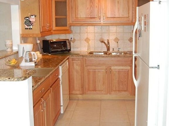 3rd image of 7277 Ashmont Cir