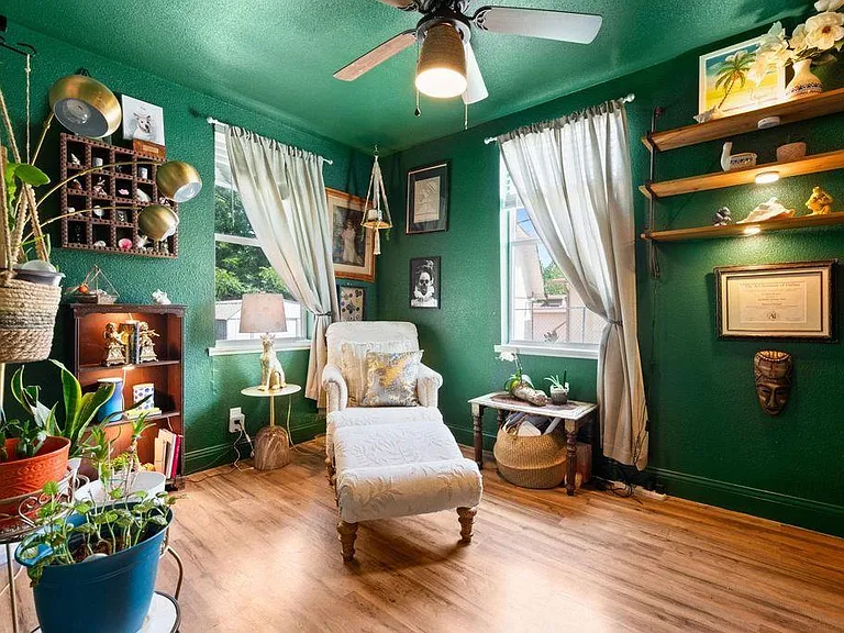 Office/3rd bedroom if needed