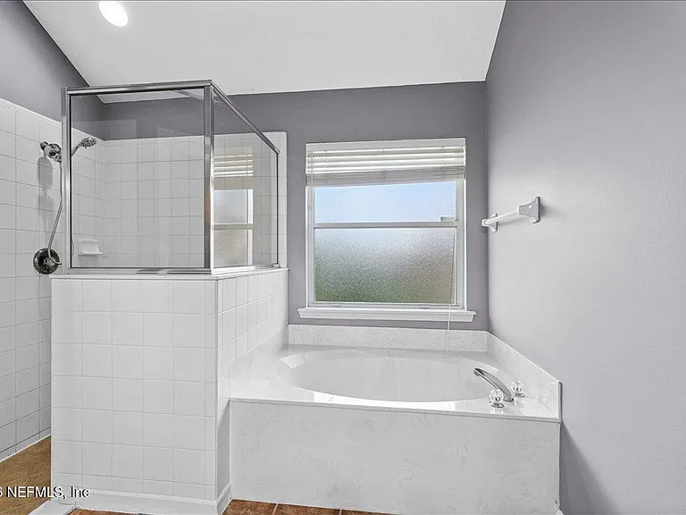 8871 Canopy Oaks Dr — Photo 32