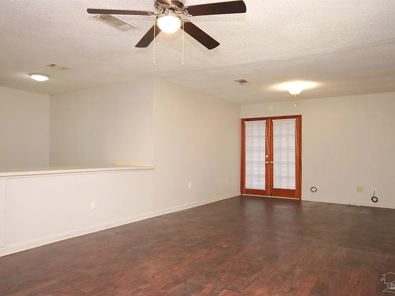 4745 Praline Ln — Photo 3