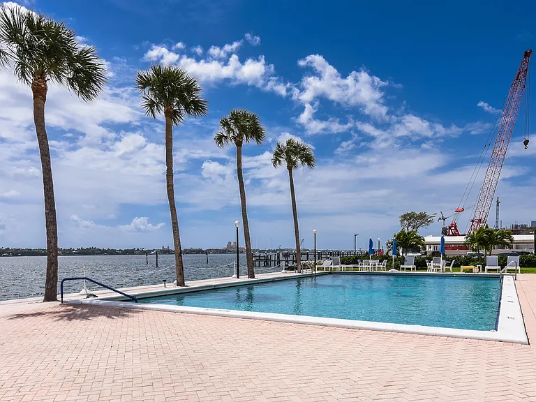 2600 N Flagler Dr #803 — Photo 17