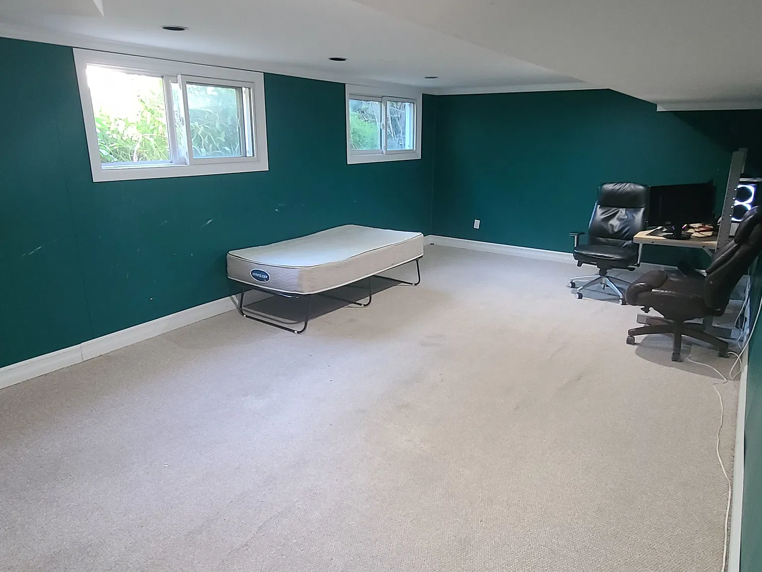 1162 Parkway Drive — Photo 3