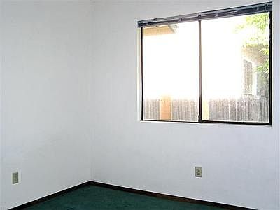 1st image of 512 Empire Dr