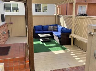 218 25th Pl, Manhattan Beach, CA 90266