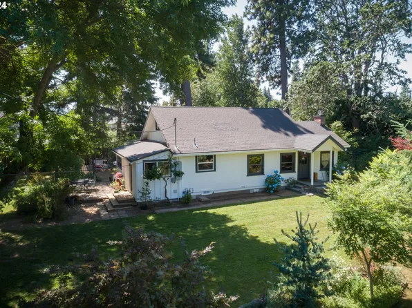 1891 Tucker Rd, Hood River, OR 97031