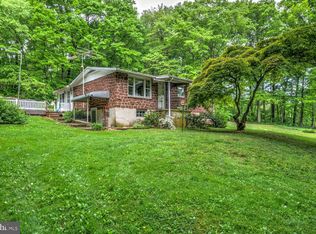1203 Pieffer Hill Rd, Stevens, PA 17578