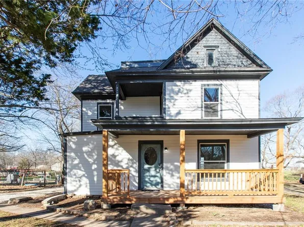 404 S Ash St, Ottawa, KS 66067