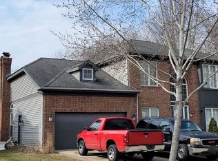 112 N Windham Ln, Bloomingdale, IL 60108