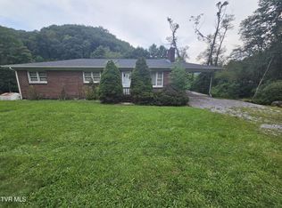847 East Ave, Richlands, VA 24641