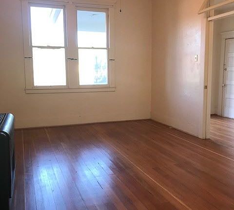 4th image of 317 S Montezuma St #319