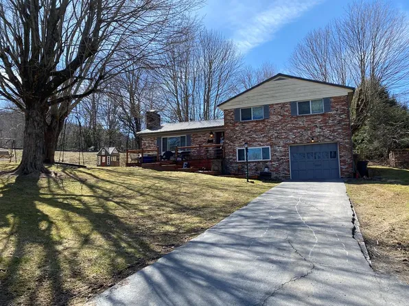 2400 Verdun Hts, Bluefield, WV 24701