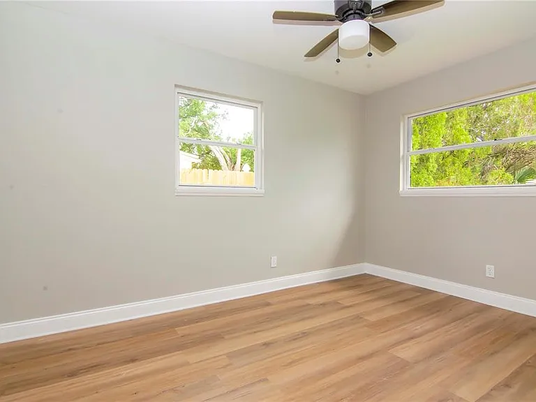 3708 W Tyson Ave — Photo 20