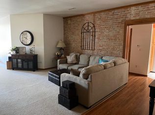 117 N Main St #A, Waupaca, WI 54981
