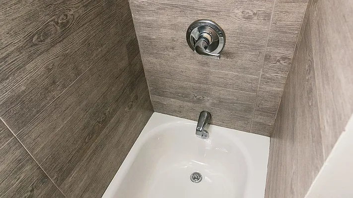 Rented by Nooklyn NYC LLC | media 17