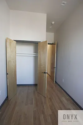 Rented by Onyx | media 9