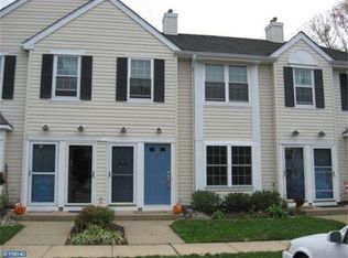 817 Lindsley Ct, Burlington, NJ 08016