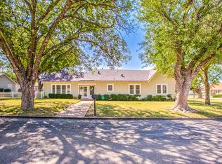 308 N 5th St, Ballinger, TX 76821