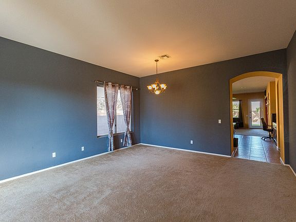 5th image of 1291 E Redwood Dr