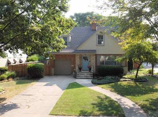 619 Vale Ave N, Rockford, IL 61107