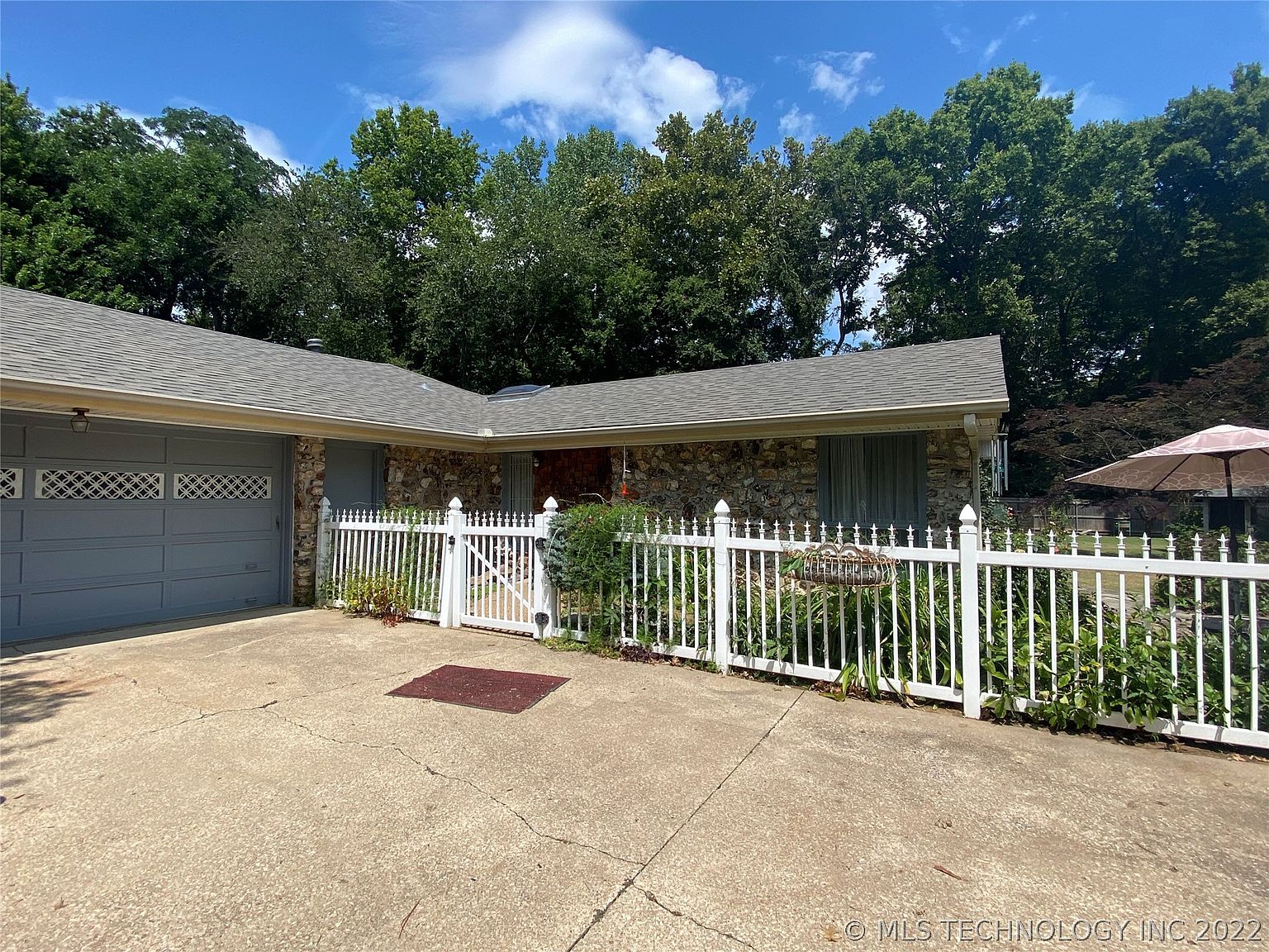 2352 London Ln, Bartlesville, OK 74006 Zillow