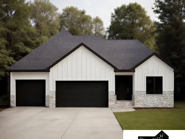 8821 Honeybee Ln, Lincoln, NE 68526