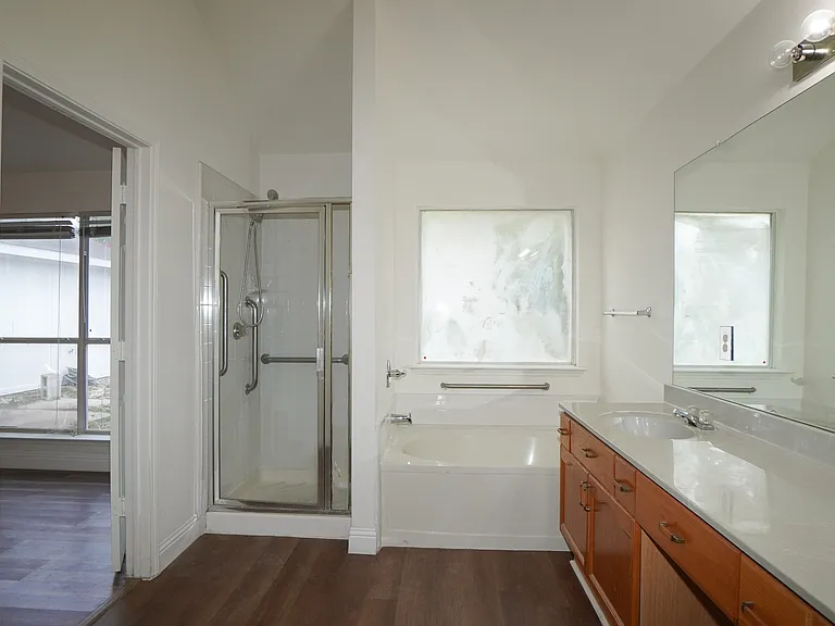 3109 Scott Dr — Photo 15