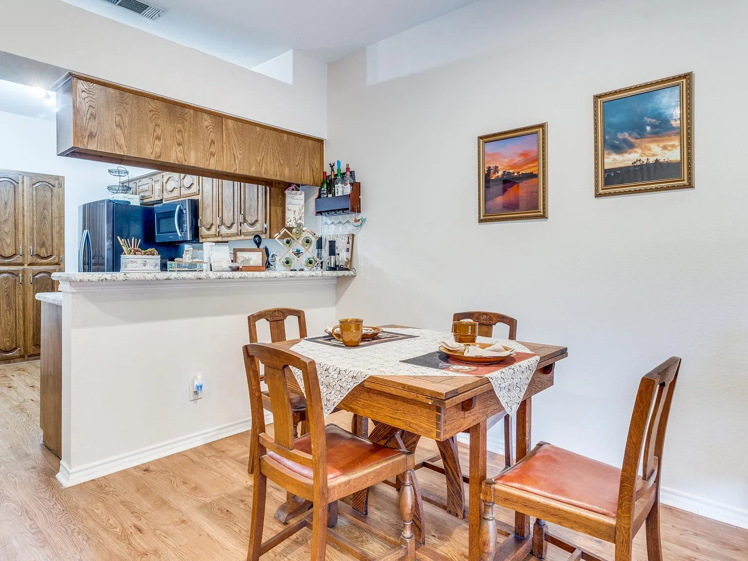 431 Maple Leaf Dr — Photo 4
