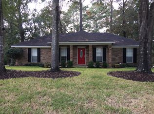 1815 Ranch House Dr, Semmes, AL 36575