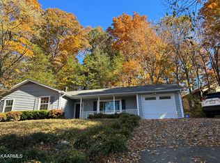 10718 Woody Dr, Knoxville, TN 37934